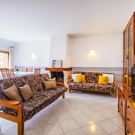 Blue Wave Apartment *